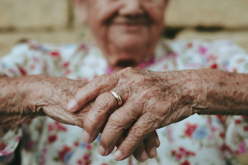 Ozonated Oils: A Gentle Ally for Healthy Aging Skin and Joints