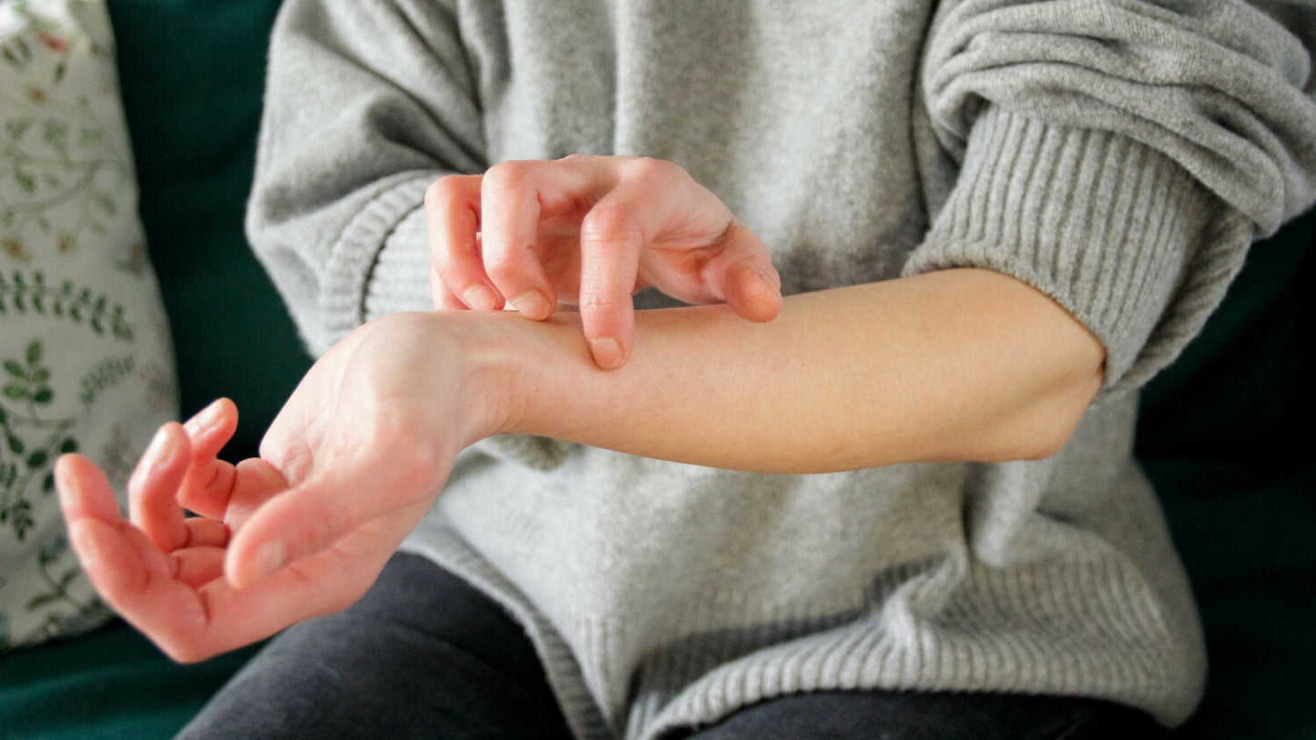 Why Is My Skin Itchy? Common Causes of Itchy Skin and How Ozonated Oils May Help